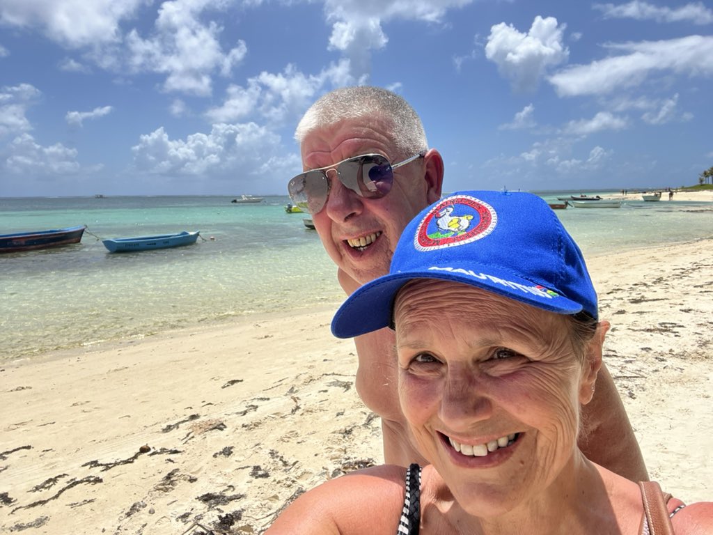 This morning’s beach walk in Mauritius #lovingretirement
