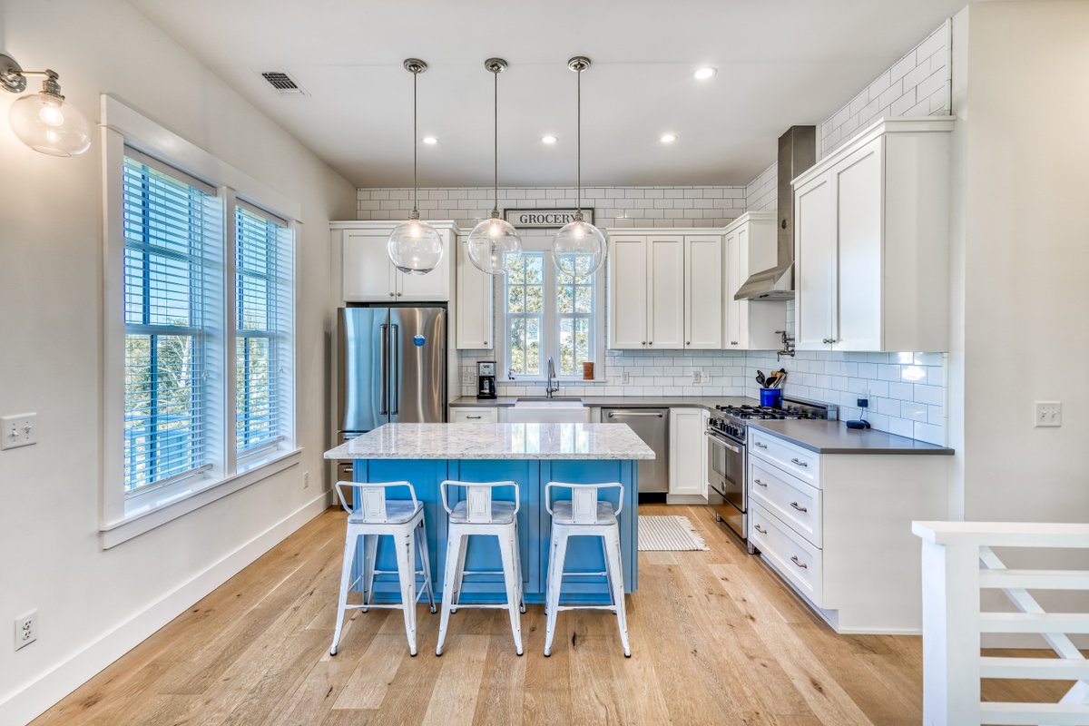 30A Cottages tweet media