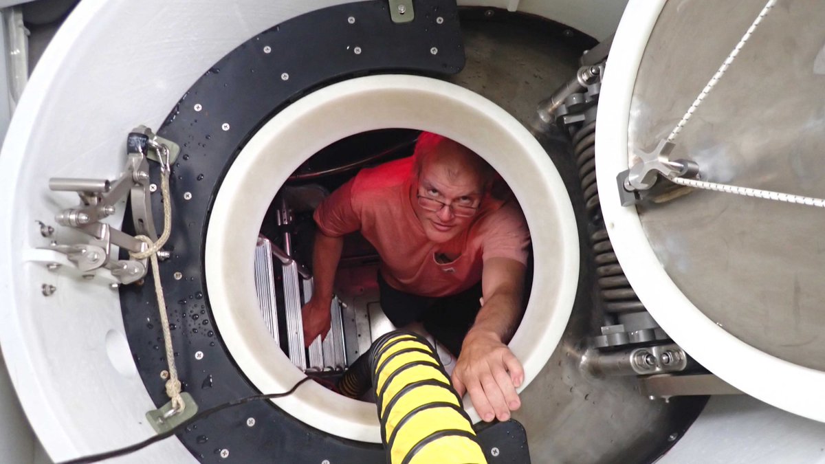 WHOI's tweet image. What does it take to pilot the #WHOI-operated human-occupied submersible #HOVAlvin? Find out  from our two newest pilots, Rick Sanger and Nick O’Sadcia! Then follow the links to learn more &amp;amp; apply to the program yourself!

ndsf.whoi.edu/two-new-alvin-…

@RVAtlantis
@USNavyResearch @NSF