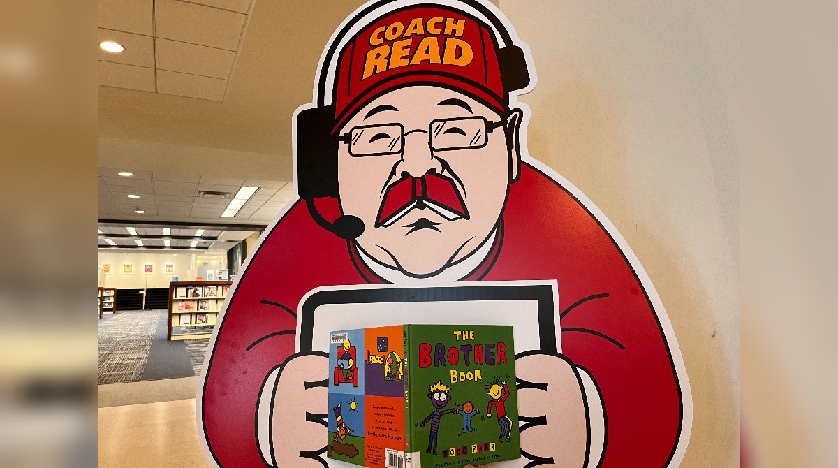 KCLibrary's tweet photo. Since @tkelce and @JasonKelce will be on opposing teams for the #SuperBowl, Coach Read is studying books about brothers!
See some of his picks: https://t.co/WKC9phx1AU
#ReadFriday #KansasCity #SuperBowlLVII https://t.co/fiAu3Ysihb