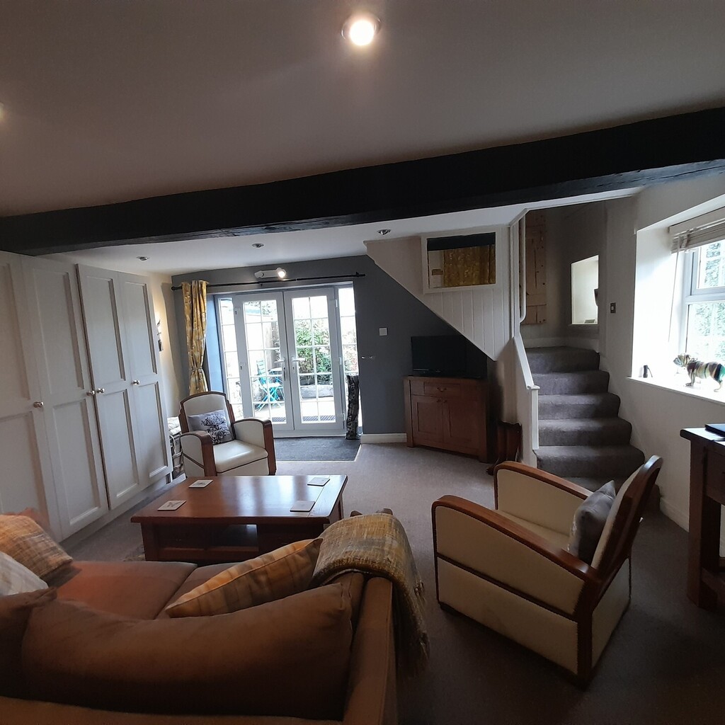harmonyhouseyk's tweet photo. Hey, all you young families! Stuck for something to do over the half term? 

We have a last minute availability in Willow Cottage. Contact us directly for the very best price!

We are close to York where there are loads of things for young families to do… https://t.co/m4CbFTetmC https://t.co/fkbey3W8Jh