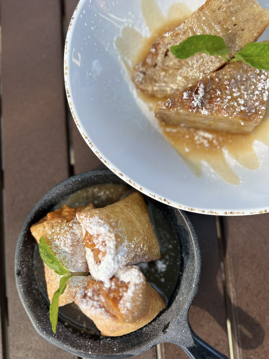 Bananas foster bread pudding and sweet potato beignets 😋 <a href="/MondayNola/">Monday</a>