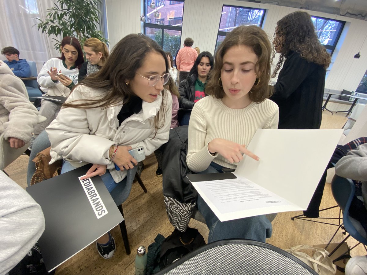 Nuestros compañeros de Publicidad y Relaciones Públicas han estado en Madrid para conocer las agencias de comunicación <a href="/Atrevia/">ATREVIA</a> y <a href="/InitiativeSpain/">Initiative Spain</a> os lo contamos en esta info ... 👇🔝🔝👇

📝 <a href="/borjagregori03/">Borja Gregori Franco</a> 
➡️ bit.ly/3DTL8NC
#⃣ #SomosCEU