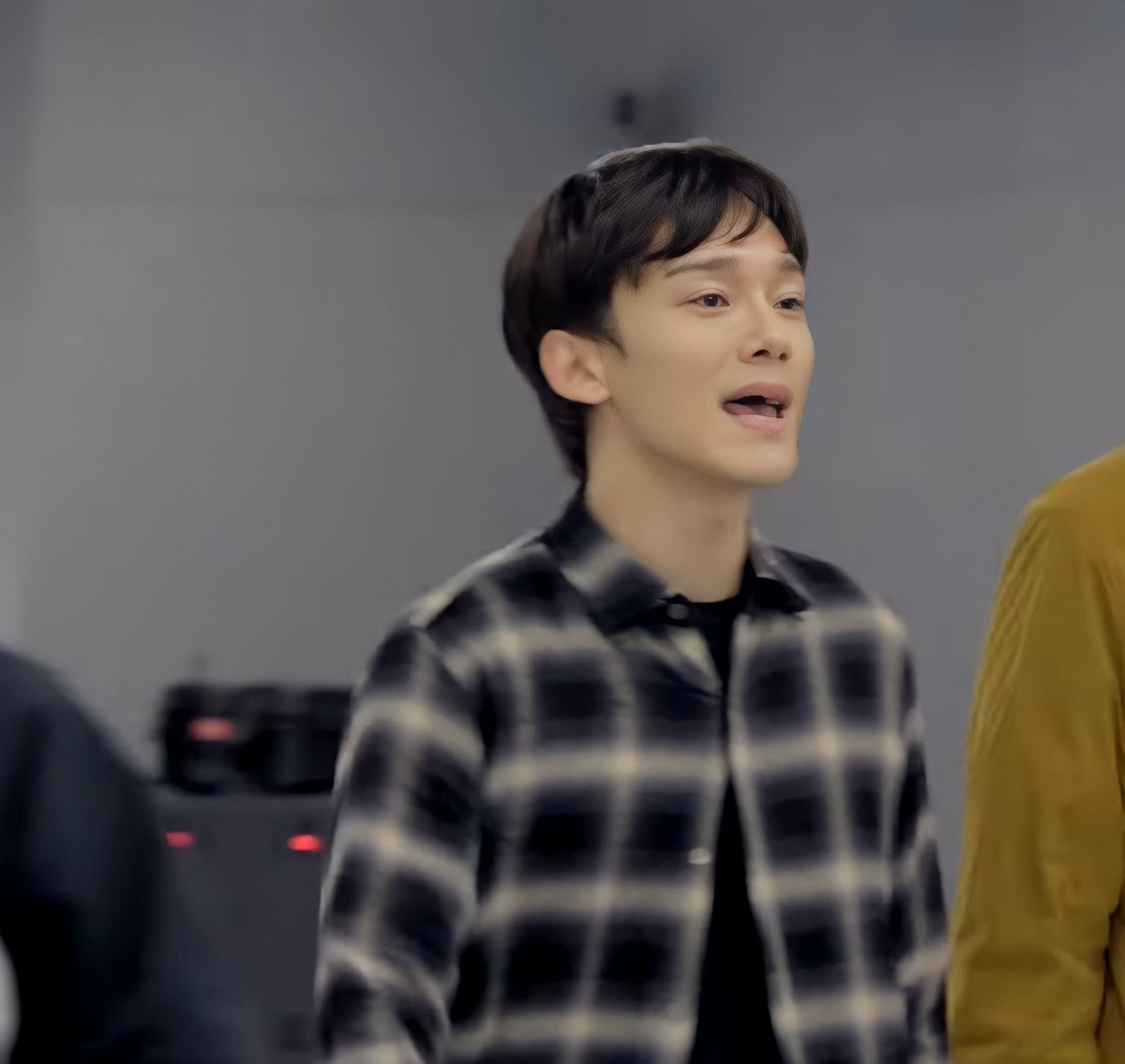 Chenbella21's tweet photo. This version of Jongdae is really handsome 😭

#CHEN #첸 #JONGDAE #김종대 https://t.co/q16w4eO16s