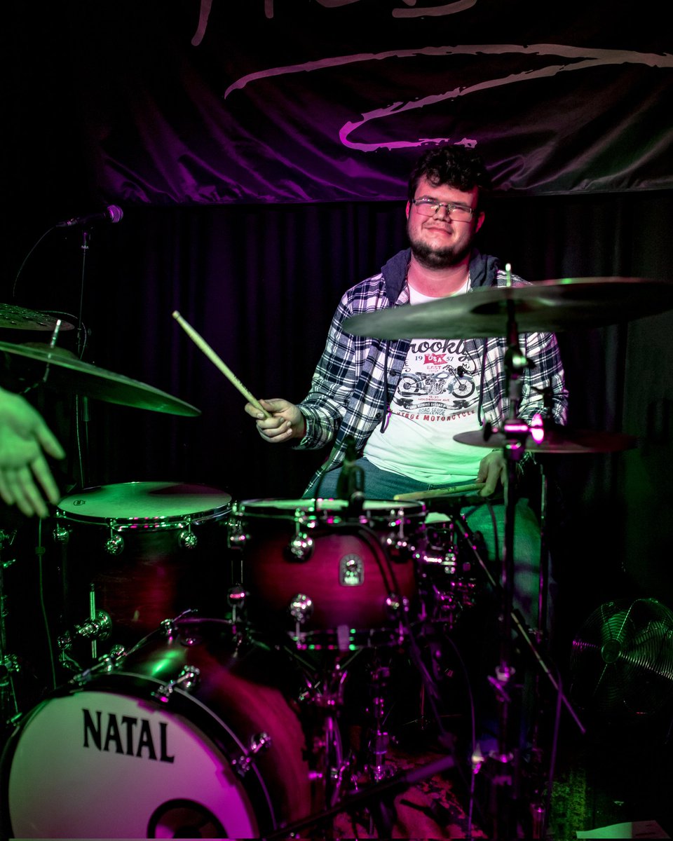 nichesband's tweet image. Give our most recent single a listen!! #newmusic #altband

open.spotify.com/track/0mUL3pID…