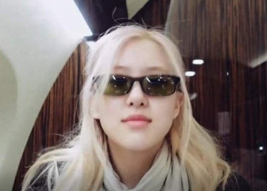 Happy Birthday ROSÉ🎂. I LOVE YOU SO MUCH 😘
DAZZLING ROSÉ TURNS 26
#EasyToLoveROSÉDay 
#자_오늘밤이야_해피_로제데이