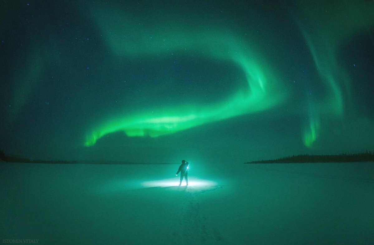 Ловец сияний. Мурманская область, озеро Имандра