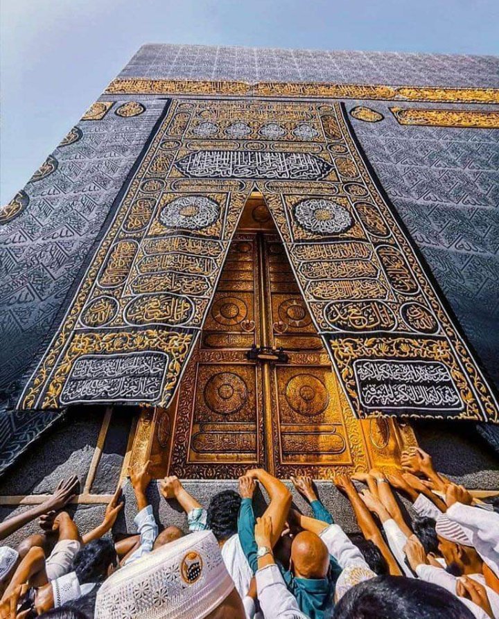 ▪️Hz. Nuh'u tufandan
▪️Hz. Yusuf'u kuyudan
▪️Hz. Yunus'u balıktan
▪️Hz. İbrahim'i ateşten
▪️Hz. Musa'yı denizden
▪️Hz. Meryem'i iftiradan
▪️Hz. Eyyûb'u hastalıktan
▪️Hz. Zekeriya'yı yalnızlıktan kurtaran Rabbimiz 

Sana sığınıyoruz, yardımına ve merhametine muhtacız..