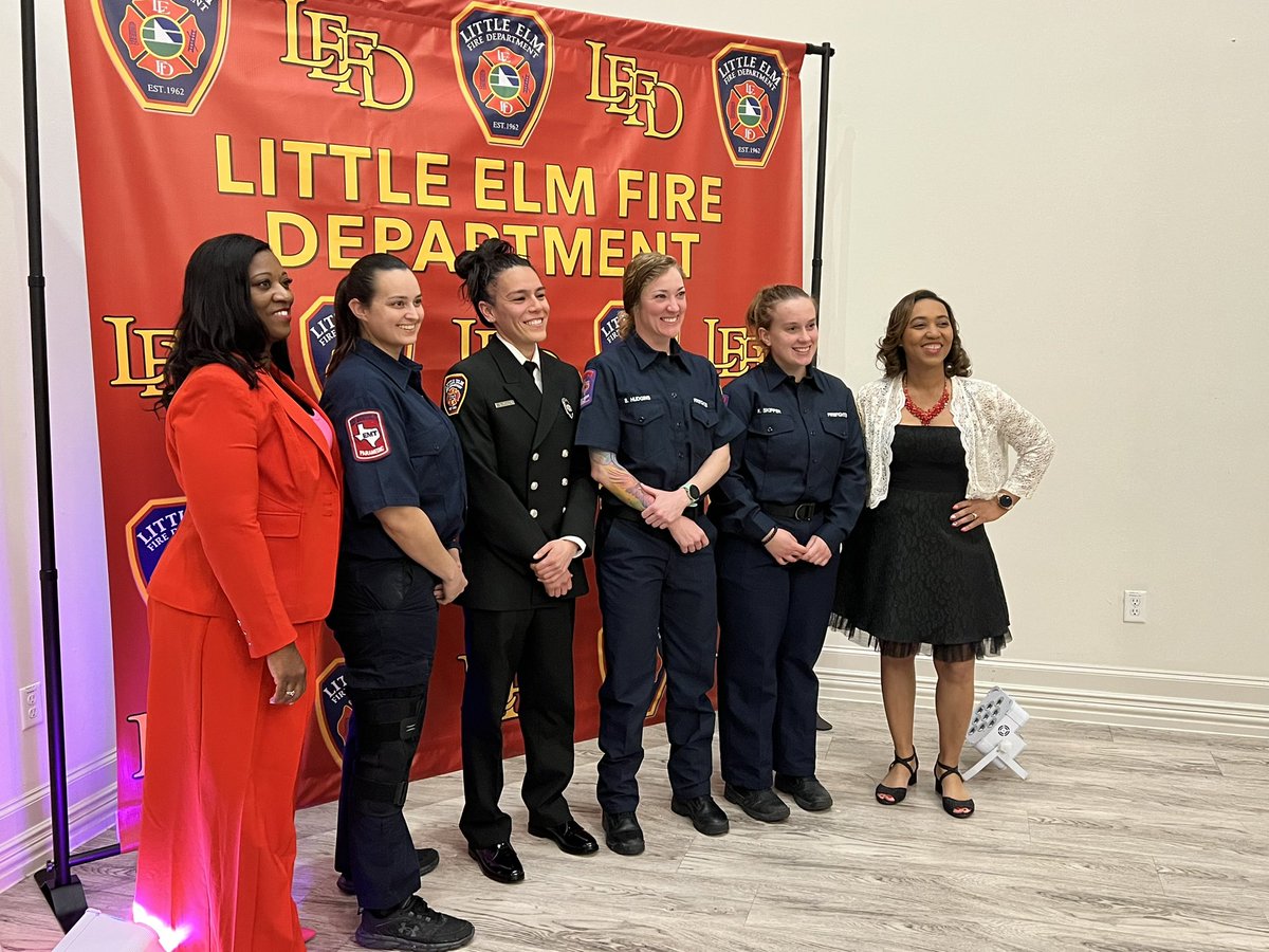 JamellForLE's tweet image. Great night at LEFD annual award banquet, and congratulations to all who were recognized for their courage and excellence work to keep our residents safe! 🚒