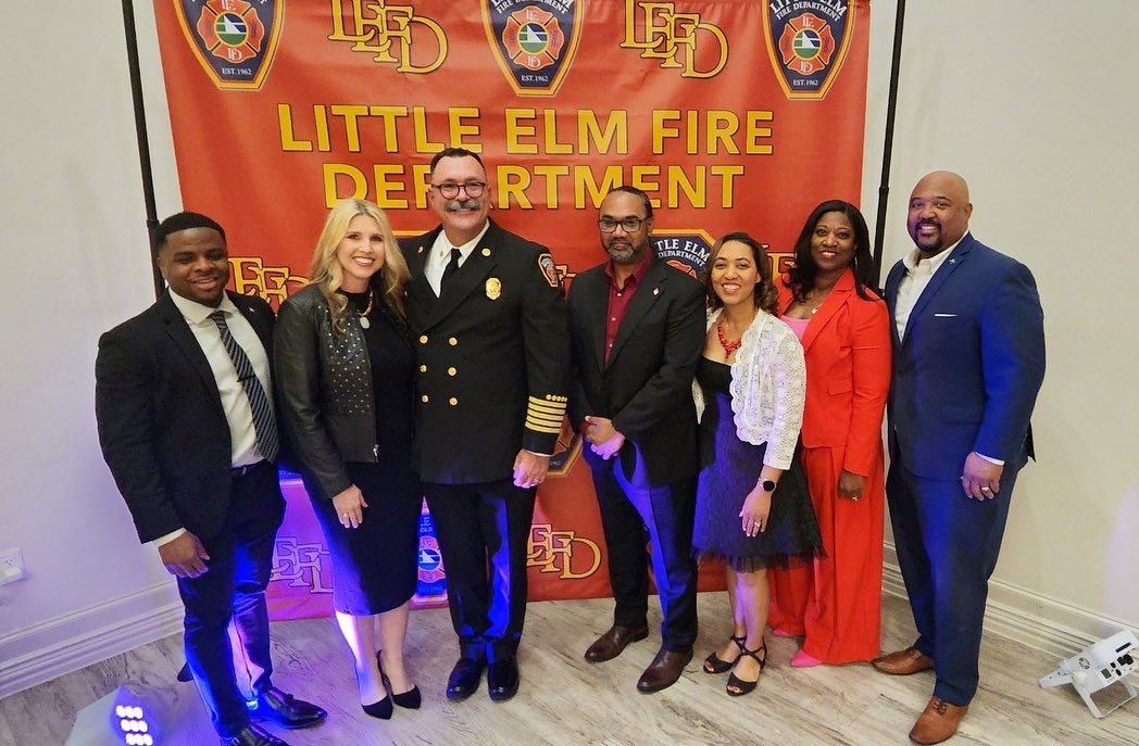 JamellForLE's tweet image. Great night at LEFD annual award banquet, and congratulations to all who were recognized for their courage and excellence work to keep our residents safe! 🚒