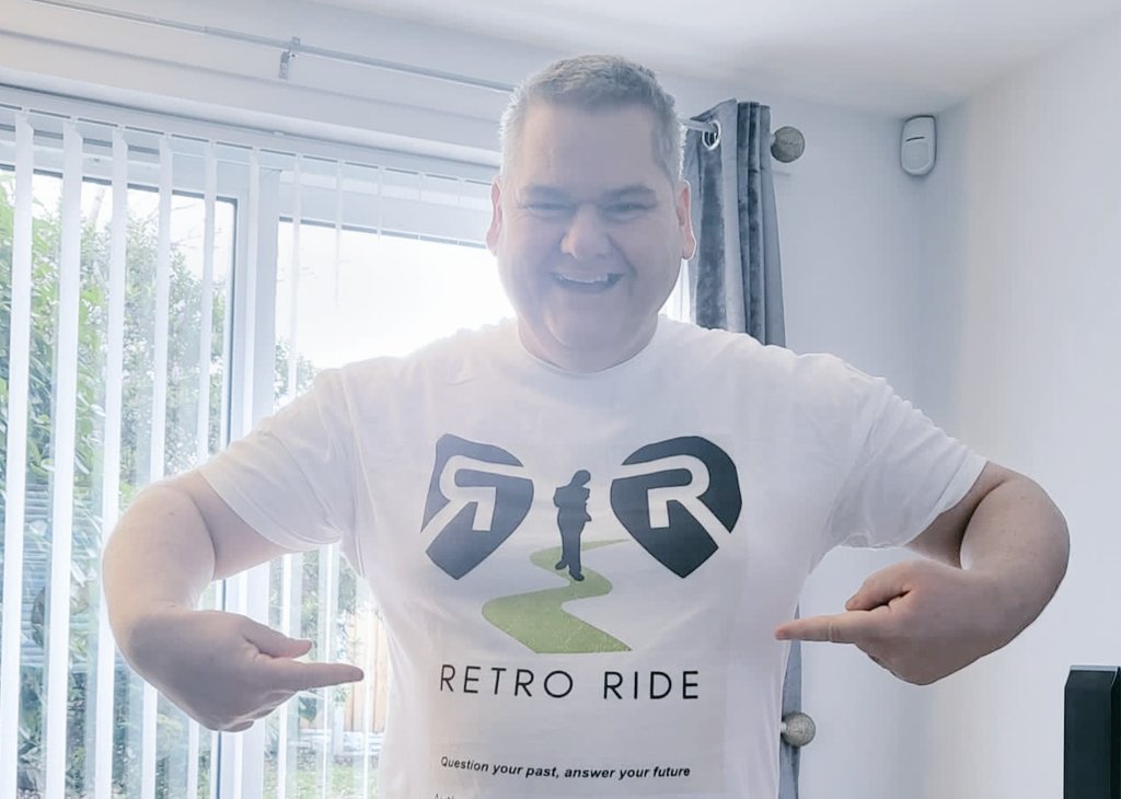 YourRetroRide's tweet image. I&apos;m just a lad from Norris Green and to see a book you wrote now in the catalogue of @Lpoolcentlib where my mum took me as a kid, is special. #FridayFeeling. I adore this city. Thank you for making it available centrally and in #dovecot library. @lpoolcouncil @TheGuideLpool ❤😎