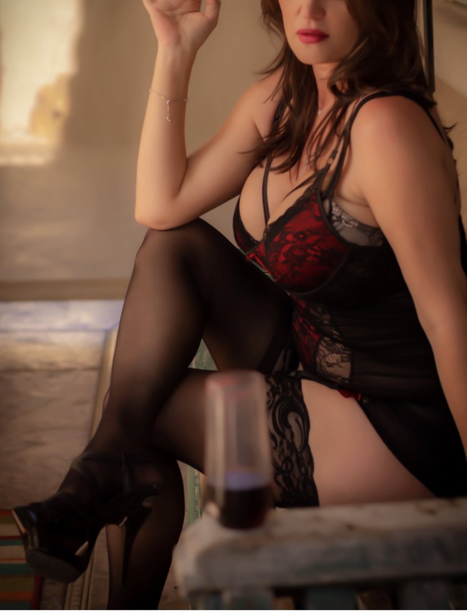 JanuaryClass2's tweet image. Want to be my Valentine💞RSVP: In My Bio