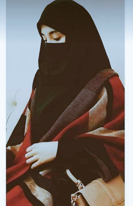 The_Crazy_onee's tweet photo. ساری باتیں اک طرف 
دوسری طرف محترمہ کا حجاب اوڑھنا 

#Ali__
#Tasmia_speaks https://t.co/anhxJzOPBz