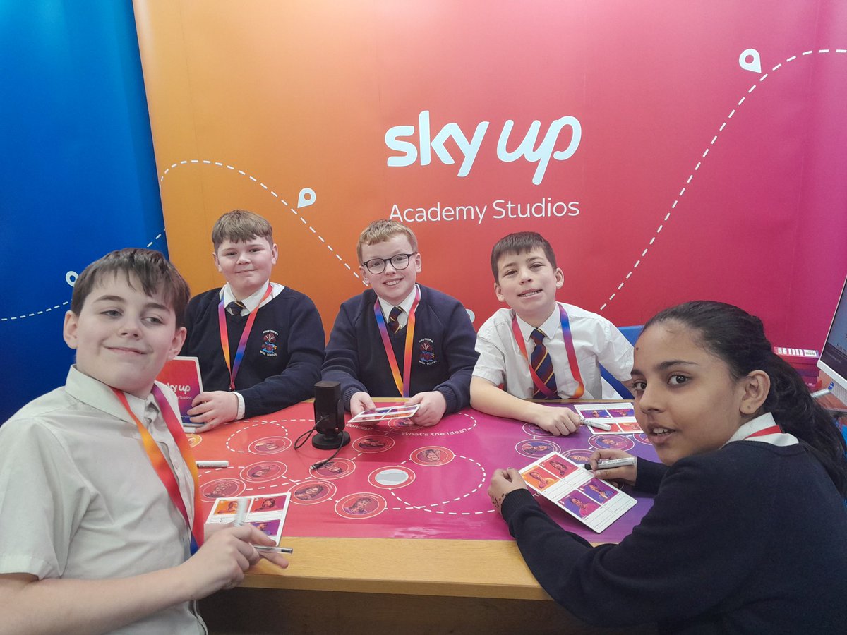 GeogDeptHHS's tweet photo. Great efforts from Year 7 pupil @HawthornHighSch today. They were learning how to make an effective campaign to raise environmental awareness and finding out about the careers available @SkyUK https://t.co/P7J64g34PK