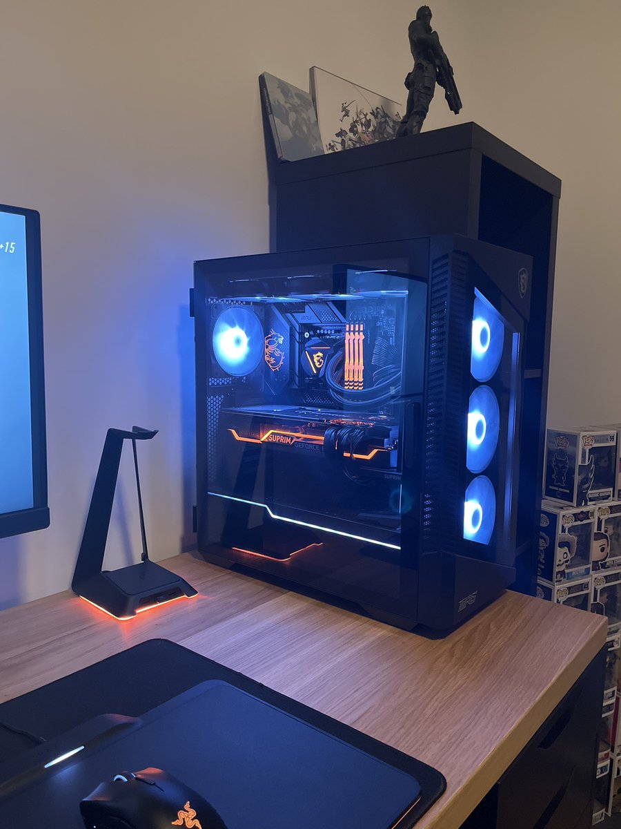CicileCicile's tweet photo. @msifrance Beaucoup de MSI par ici 🫢 https://t.co/qzT7qNc31V