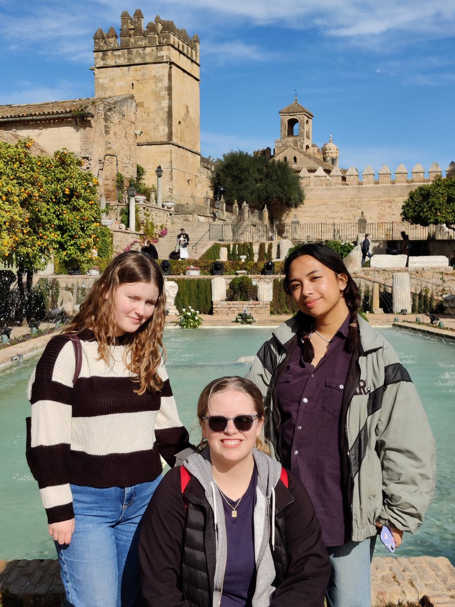 Languages@Cedars (@languagescedars) on Twitter photo Today we are in Córdoba. This morning the students visited the Mezquita and this afternoon we are in the AlcÔzar. ”Feliz viernes! <a href="/Cedars_Upper/">Cedars Upper School</a> <a href="/Cedars6th/">Cedars 6th Form Team</a> <a href="/ChilternLT/">Chiltern Learning Trust</a> Today we are in Córdoba. This morning the students visited the Mezquita and this afternoon we are in the AlcÔzar. ”Feliz viernes! <a href="/Cedars_Upper/">Cedars Upper School</a> <a href="/Cedars6th/">Cedars 6th Form Team</a> <a href="/ChilternLT/">Chiltern Learning Trust</a>