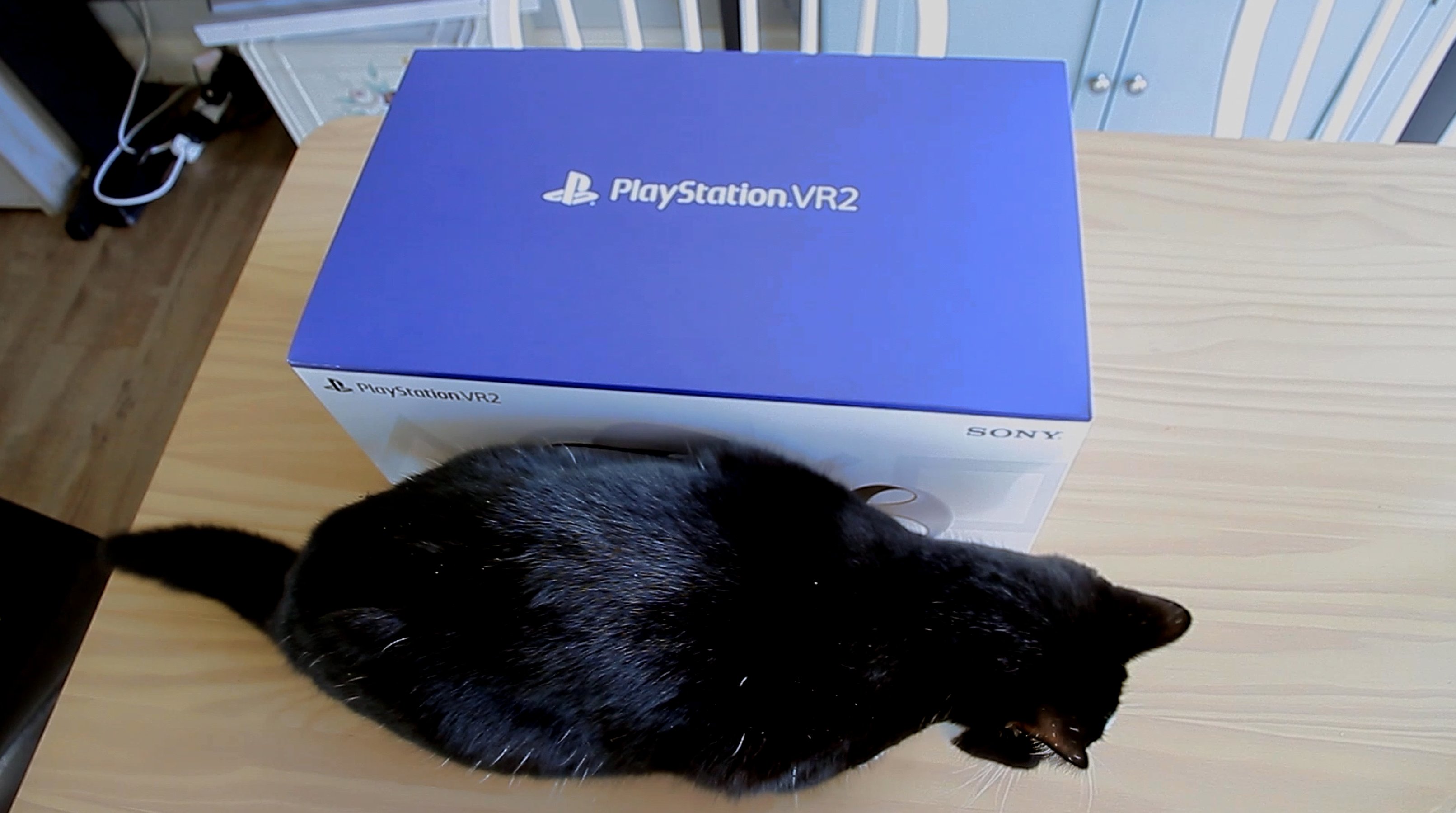 PS VR2 box size : r/PSVR