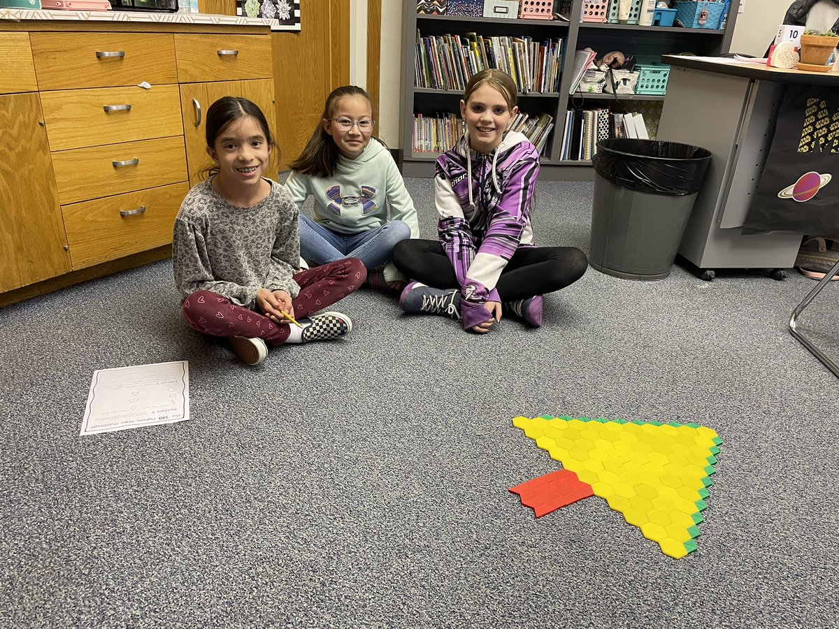 mrspetsch22's tweet photo. 100th day activities yesterday included some pattern block designs. Students had to build a design with 100 pattern blocks and then find the percentage of each block used. We had some pretty awesome designs! @WestmoorCats https://t.co/5OXtcz77pK