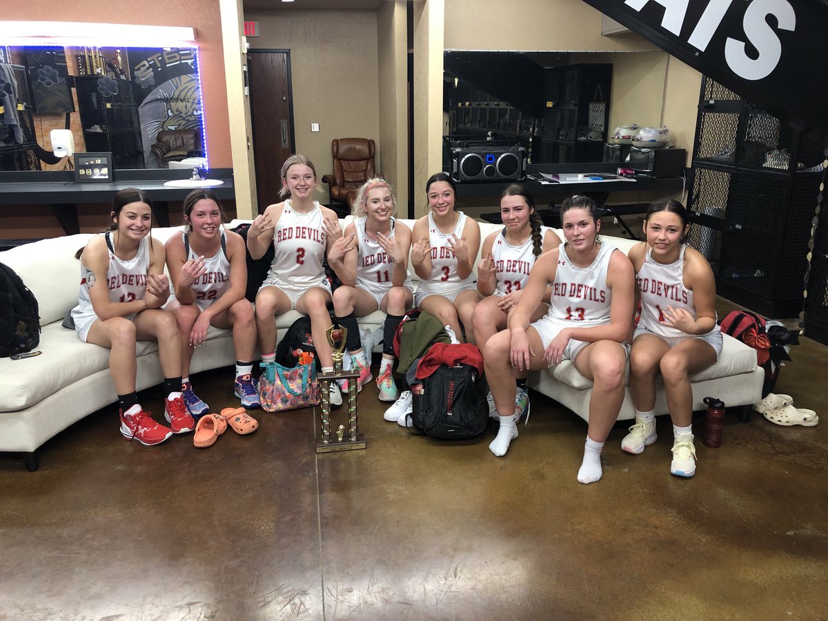 BuddyHusted's tweet photo. π΄πGAME DAY πβͺοΈ
Class A Area 1 District 2
LADY DEVILS vs FGFS #ladydevilBB https://t.co/1QGe6gyP2d