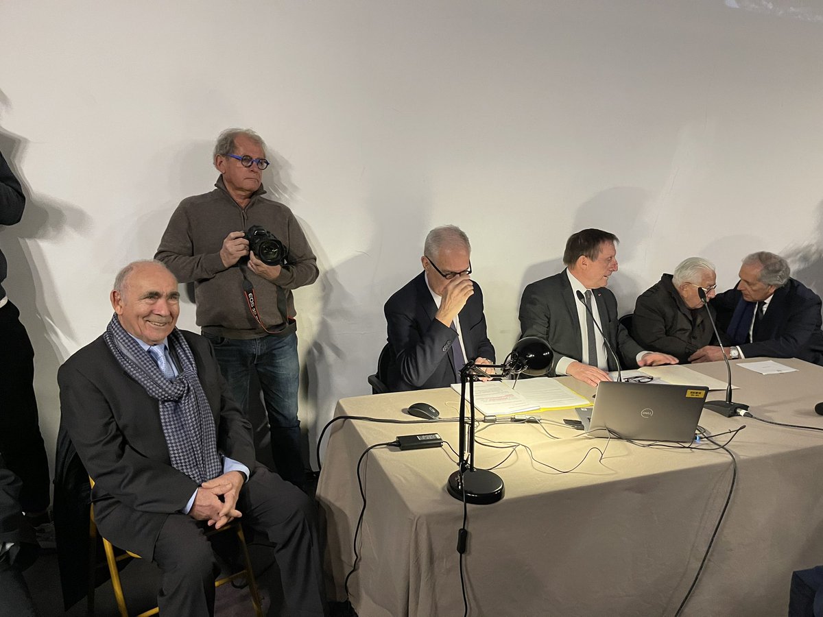 PhilippeCochet's tweet photo. Présence au @CHRD à l’occasion du lancement du concours d’architectes pour l’édification d’un mémorial de la #Shoah à #Lyon https://t.co/5aVHVFdcPr