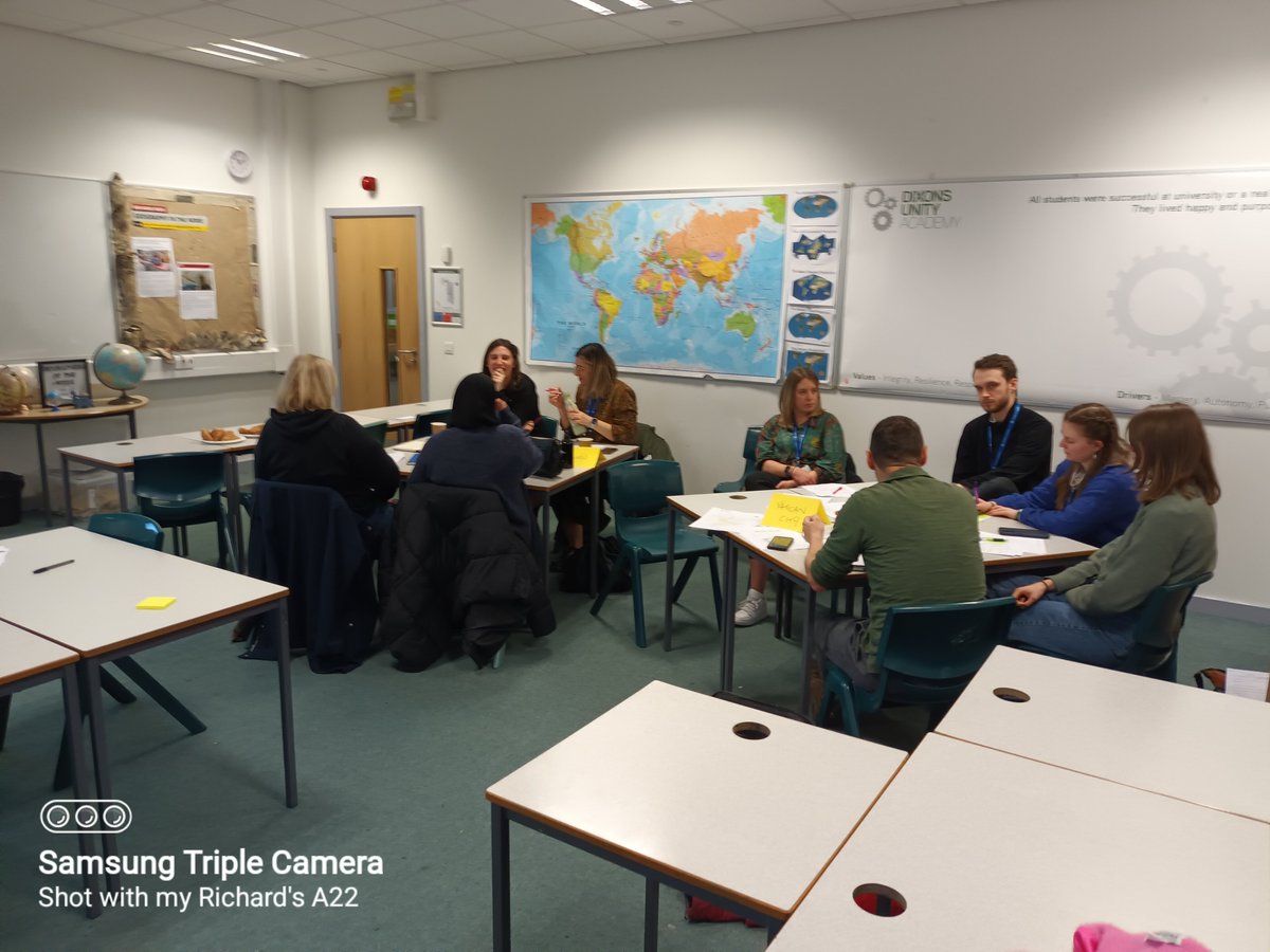 RichardHGeog's tweet photo. Geographers studying geography; writing at length and  moving through levels - all with a helping of live modelling and cold call!  #DixonsTogether #Geography @DixonsAcademies https://t.co/r2opZjTuid