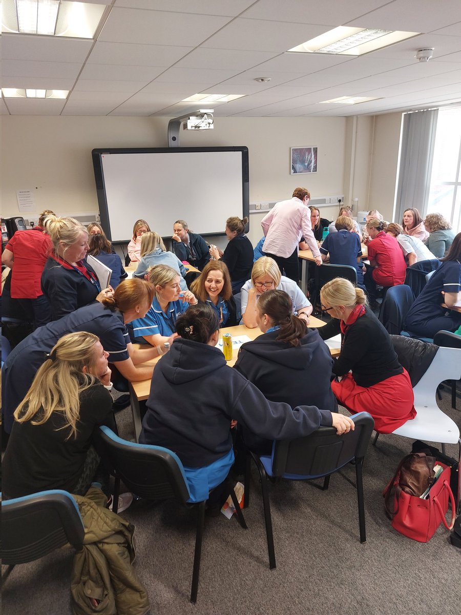SFTTransformat1's tweet photo. It's so good to support our School Nursing Service Engagement Session this afternoon!! A fab turn out, particularly on a Friday afternoon! Great engagement and enthusiasm! #SchoolNursung #ImprovingStandards @hannahs7 @Scrumpess @angie_brierley @StockportNHS @NHSEngland https://t.co/6ho9AqDw5h
