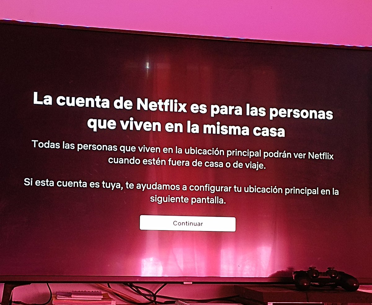 Lo de Netflix me parece muy fuerte... gracias #NetflixEspana por dejarme sin series y películas en plena recta final de mi embarazo!! Yo pagaba religiosamente mi parte🥲