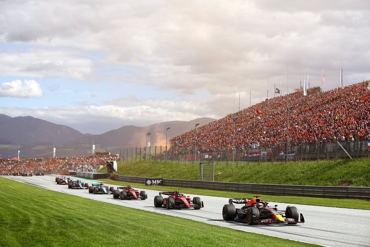 F1's tweet photo. AUSTRIA
Location: Spielberg, Austria
Most Wins: Max Verstappen (x4) 
First Race: 1970
Circuit Length: 4.318km
Fast Fact: The track provides the quickest overall lap time on the 2023 calendar ⏱️ https://t.co/SkmVpoUS86