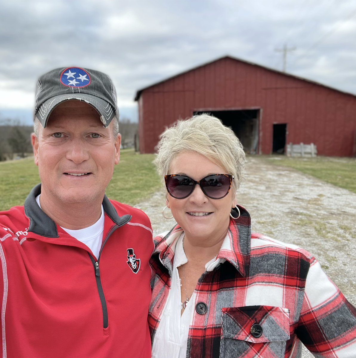 MGWaltLord's tweet photo. Taking #SeeRedFriday to the Kentucky Bourbon Trail!
Where’s your red, #GovNation?
#SeeRedOnTheRoad! | #SeeRed! | #LetsGoPeay! https://t.co/hNerhMmH9O
