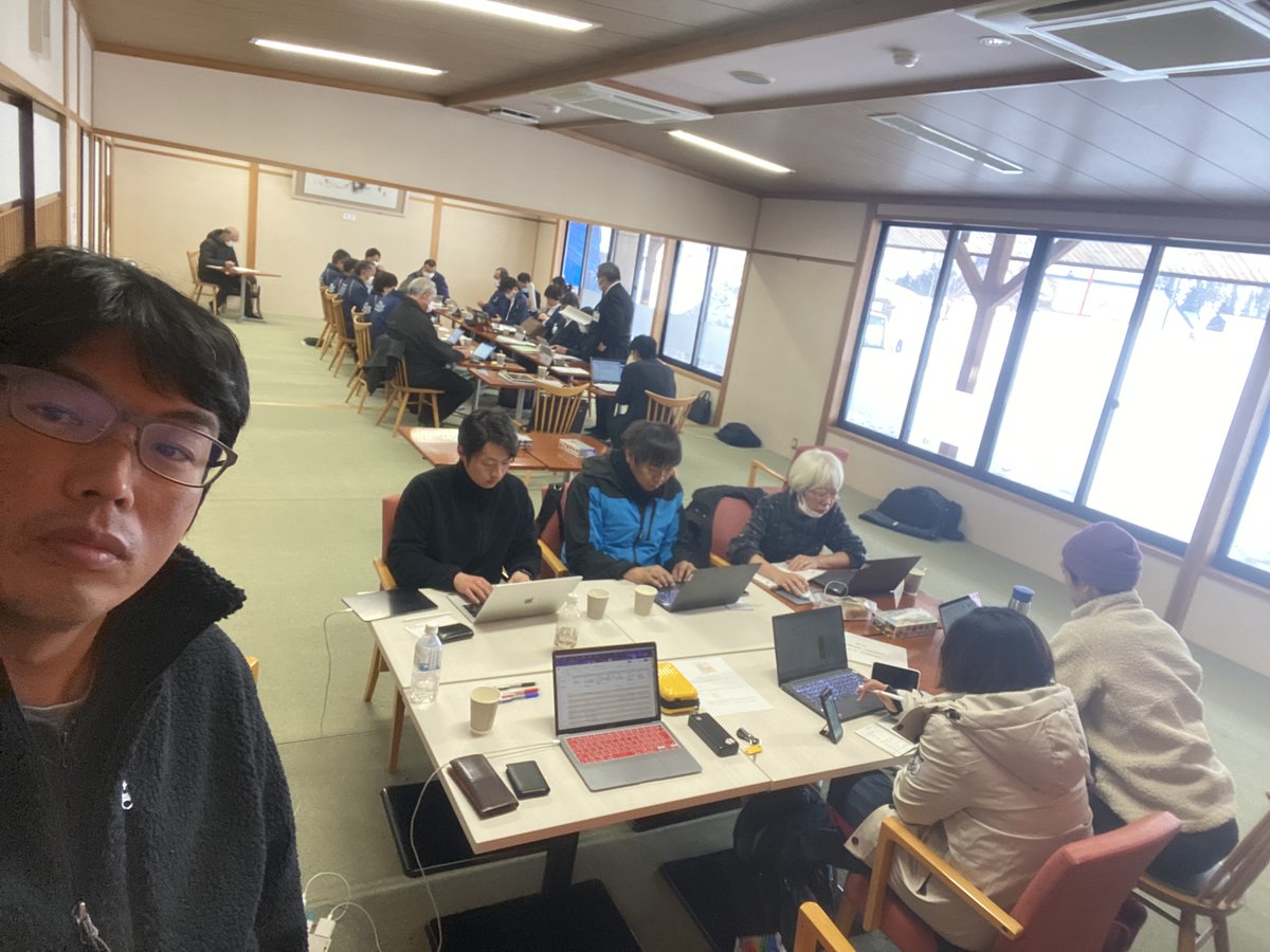 yutaka520221's tweet photo. 今日楽しかったコト
1.社内ミーティングが良かった!
2.PTAでまたまた次年度もPTA会長に!
3.おてつたびメンバーと語り合う!
#西川町
#ありがとう
#除雪
#雪旅籠
#山形県
#おてつたび
#ご馳走様
#除雪旅
#rurallab https://t.co/KbGWcD8Xl7
