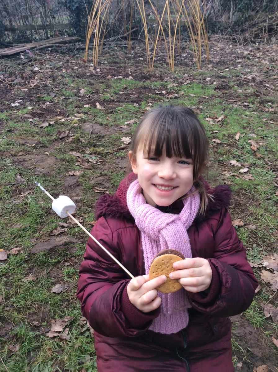 HambrookSchool's tweet photo. #Hambrook1 spent their last forest school session learning all about fires and fire safety. We used a dragons sneeze to light our fire and then made s'mores! π₯ https://t.co/XU7816pxq7