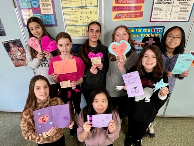 mcgeespartans's tweet photo. As part of our annual "Chris Cares Kindness Challenge," McGee students created valentines for the seniors in our community! ❤️ #chriscareskindnesschallenge #wearemcgee https://t.co/XbS5BapumZ