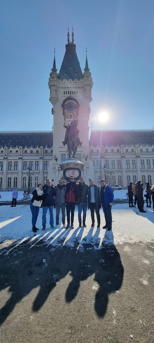 UCAM_OPRI's tweet photo. 🏃🇷🇴Los investigadores @UCAM_CAFD @JuanAlfonsoGar1  y @alvarodiazaroca  se encuentran en Iasi con motivo del IV TPM del proyecto @SportS4SC. Esta investigación se centra en en la búsqueda de integración social a través del deporte. https://t.co/C7pTICo3xs