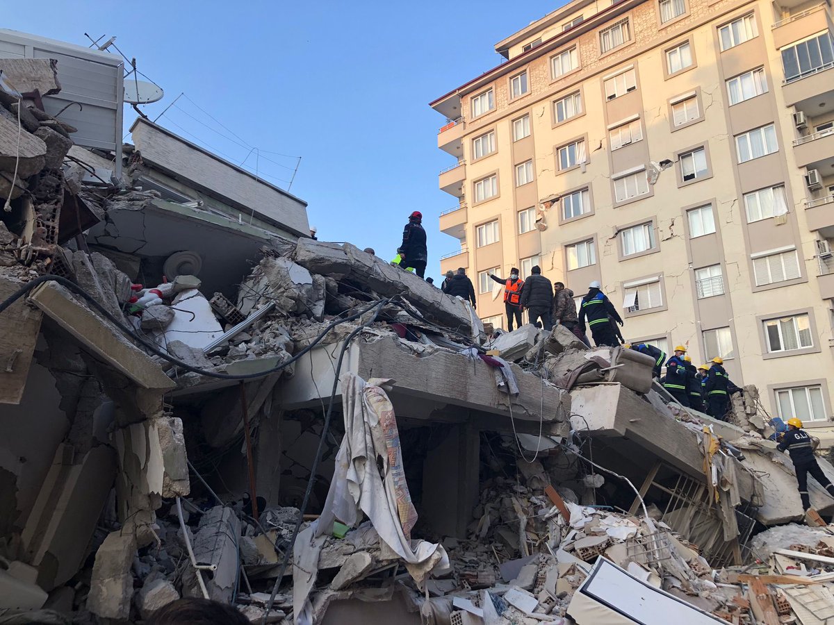 Ahmet Gültekin Avcı (Ph.D) (@gultekinavci) on Twitter photo <a href="/UMEgob/">UME</a> <a href="/DPCgov/">Dipartimento Protezione Civile</a> enkaz altında canlı olduğu düşünülen öğrencimiz için acil profesyonel yardım gerekiyor, need urgent help, bisogno di aiuto urgente , necesito ayuda urgente . Adres: Akevler Mahallesi 13/1 Sokak No:8 Torunlar Apartmanı Kat 1 Antakya/Hatay goo.gl/maps/1WWA8T9pD… <a href="/UMEgob/">UME</a> <a href="/DPCgov/">Dipartimento Protezione Civile</a> enkaz altında canlı olduğu düşünülen öğrencimiz için acil profesyonel yardım gerekiyor, need urgent help, bisogno di aiuto urgente , necesito ayuda urgente . Adres: Akevler Mahallesi 13/1 Sokak No:8 Torunlar Apartmanı Kat 1 Antakya/Hatay goo.gl/maps/1WWA8T9pD…