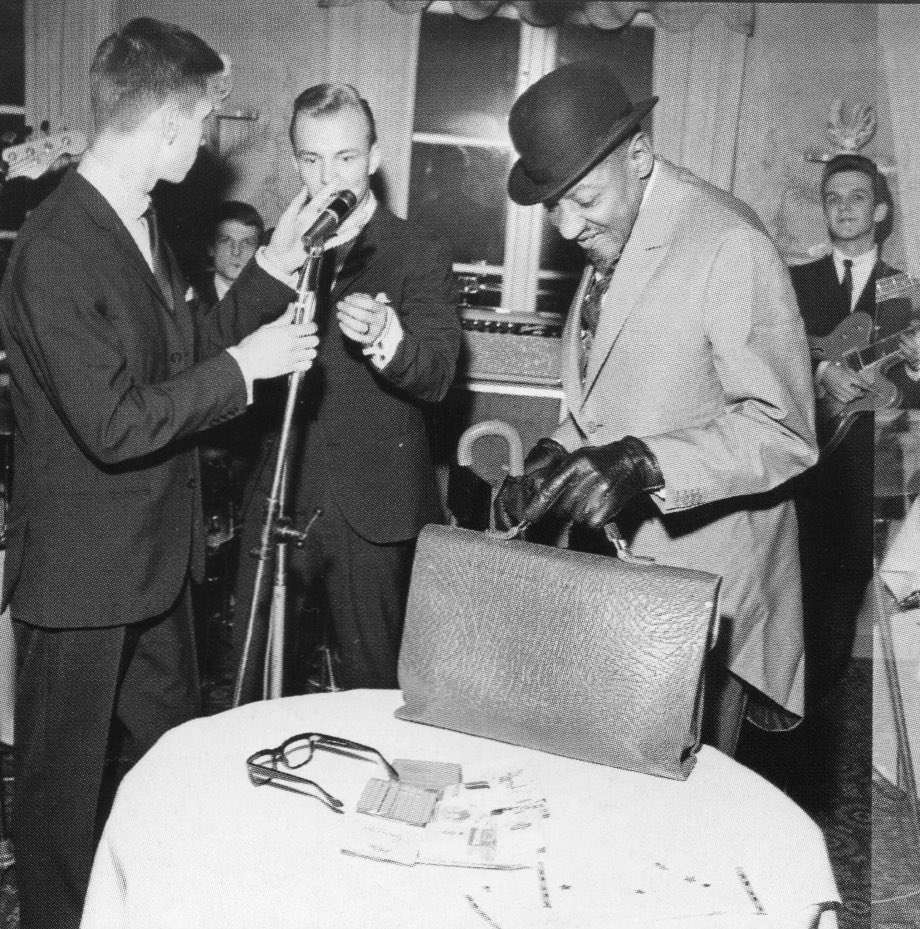 ChiBluesHistory's tweet photo. The briefcase that Sonny Boy Williamson II carried onstage held the following items: a bottle of whiskey, a pack of cigarettes, a belt of harps in all keys, and a hatchet. In his suit pocket, a switchblade. https://t.co/lJndF9WPA1