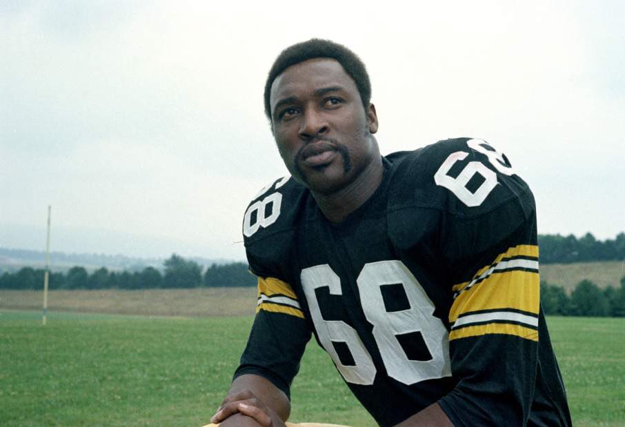 realjohnwalker's tweet photo. Hello, @NFL @ProFootballHOF @steelers.

LC Greenwood was a stalwart on one of the most legendary/dominant defenses of all time.

• 4x Super Bowl Champion
• 2x All-Pro
• 6x Pro Bowler
• 1970’s All Decade Team
• 5x All-AFC

Please enshrine this man in Canton where he belongs. https://t.co/G5weph8VqX
