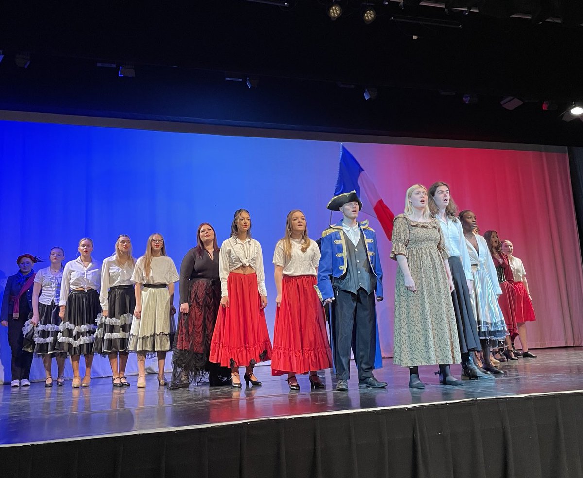 Anne Tate (@annelouisetate) on Twitter photo Do you hear the people sing? Pleasure to judge <a href="/gifhe/">Grimsby Institute</a> performing arts students competition today with <a href="/richardaskam1/">Richard Askam</a>. <a href="/hhchamber/">Hull&Humber Chamber</a> <a href="/NLincsBA/">NorthernLincsBA 🏆</a> #NLBA23 #localtalent #lesmis Do you hear the people sing? Pleasure to judge <a href="/gifhe/">Grimsby Institute</a> performing arts students competition today with <a href="/richardaskam1/">Richard Askam</a>. <a href="/hhchamber/">Hull&Humber Chamber</a> <a href="/NLincsBA/">NorthernLincsBA 🏆</a> #NLBA23 #localtalent #lesmis