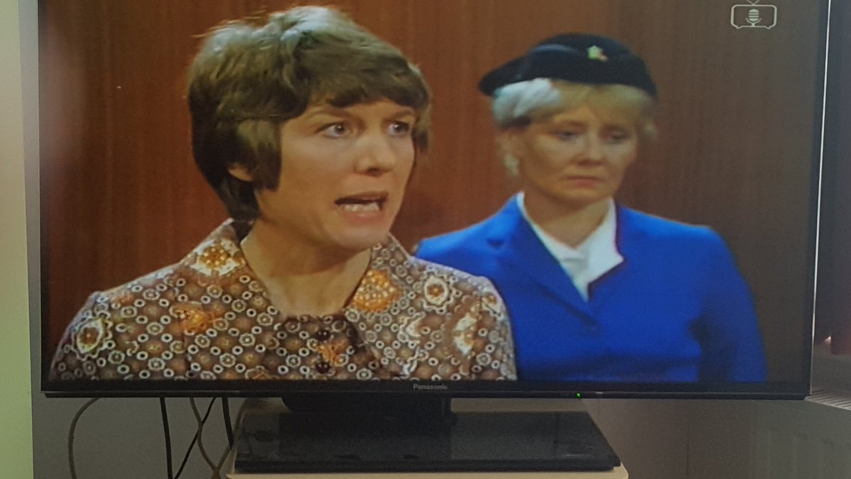 marieoreilly68's tweet photo. @itvcorrie a very young Liz Dawn in Crown Court on @TalkingPicsTV today https://t.co/ZY4PdKdZHE
