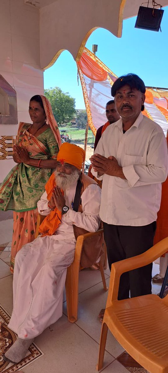 ArvindBariya8's tweet photo. ડામરો ની પાલ્લી મુકામે ભાથીજી મહારાજની પ્રાણ પ્રતિષ્ઠા મહોત્સવ માં હાજરી આપી અને દાદા ના આશીર્વાદ લીધા...
#arvindbariya https://t.co/vCF30nkxVQ
