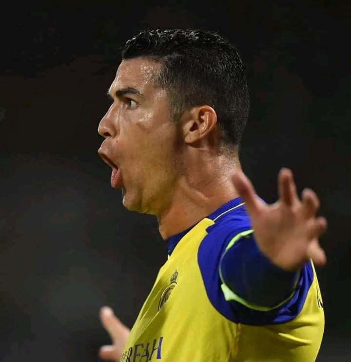 الكرة الذهبية تطبخ على نار طافية 🔥