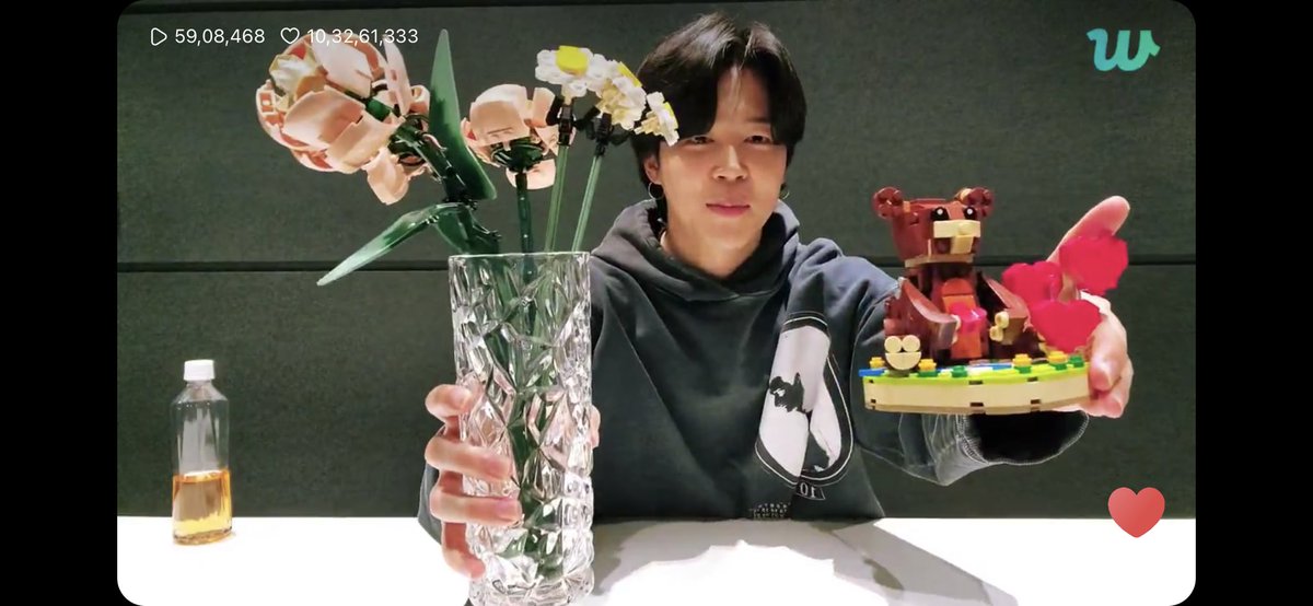 Because of your smile, you make life more beautiful.
Our Artist Jiminnie. Enjoyed a live a lot. keep making amazing models like this. Borahae💜💜💜🫶🏻

#bts #btsjimin #parkjimin #chimchim #chimmy #jiminnie #weverse #weversebts #weverselive #live