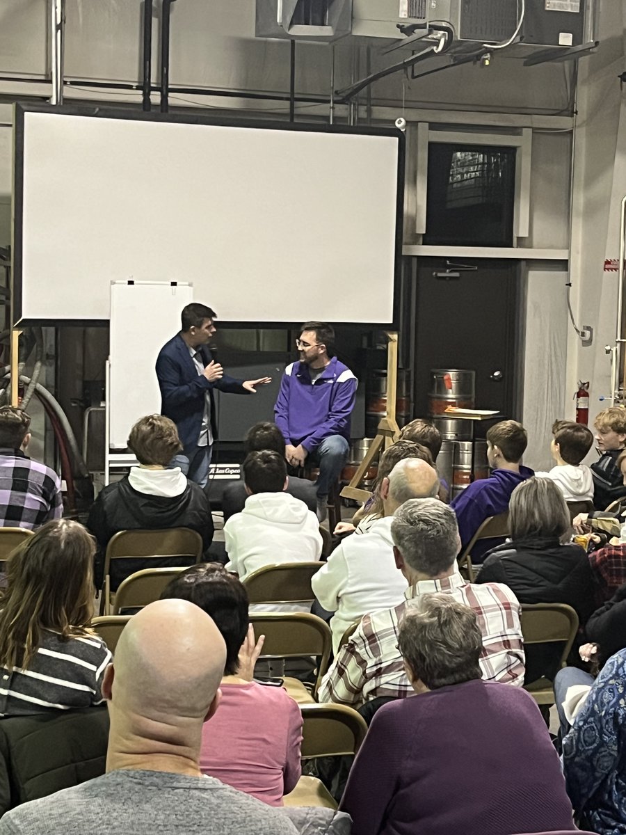LNWBaseball's tweet photo. BIG THANKS to @LNWLegionBSB for partnering with us to fundraise for a batting cage at LNW. A fun evening to ensure our Baseball Community at LNW has the necessary resources & equitable experiences for our young men's success‼
We reached our goal, Let's get it installed‼ https://t.co/5JDhXVZ0PW