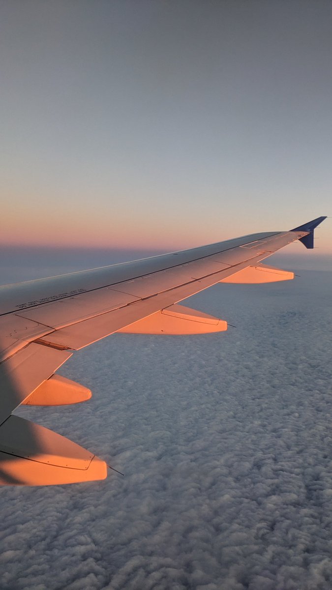 Three things I learned from my first flight: 1) Flight attendants are wonderful human beings, 2) Turbulence feels like driving on a dirt road in mudseason iykyk, 3) Watching a sunrise from above the clouds is absolutely breathtaking 💕 Halfway to Dallas for ORS2023!