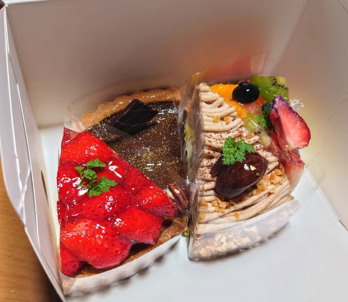 へへ、ケーキも食べた!!ホールよりショートをご所望したのだ!! 