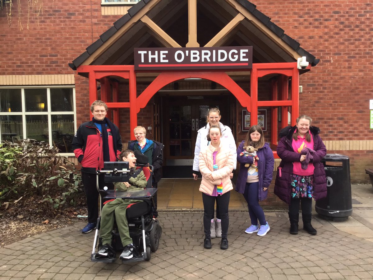 SelworthySchool's tweet photo. Grove 1 had a fabulous time at our lunch celebrating our qualification work this half term. Learners worked hard to order and pay for their own food and drinks. Good work team π½π₯€βΊοΈ
#teamwork #dreamwork #halftermishere https://t.co/iVP25U4QIX