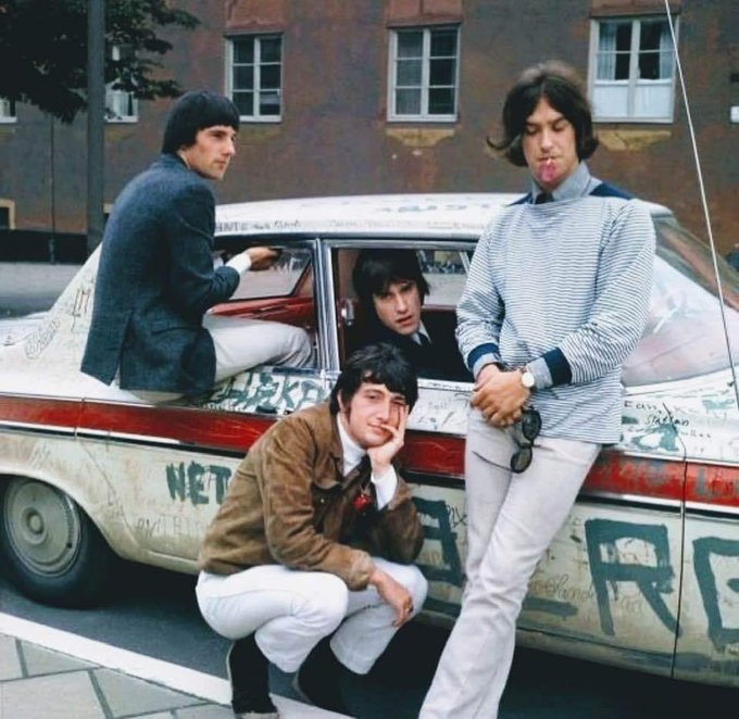 crockpics's tweet photo. The Kinks, 1960’s. https://t.co/HuS9mWjevb