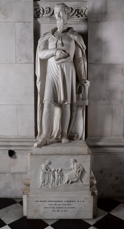 Pantheons - Sculpture at St Paul's Cathedral tweet media
