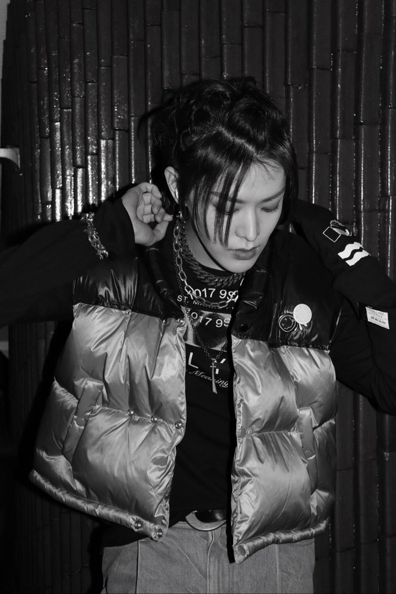 230210 Yuta 💬

🍒: (posts 4 pictures)
🍒: thank you for the first place today hehehehe please support us tomorrow and the day after tomorrow 💪
🍒: Anyways, I have to wake up early in the morning tomorrow, I’m going to sleep now
🍒: have a great weekend~~
🍒: (sticker)