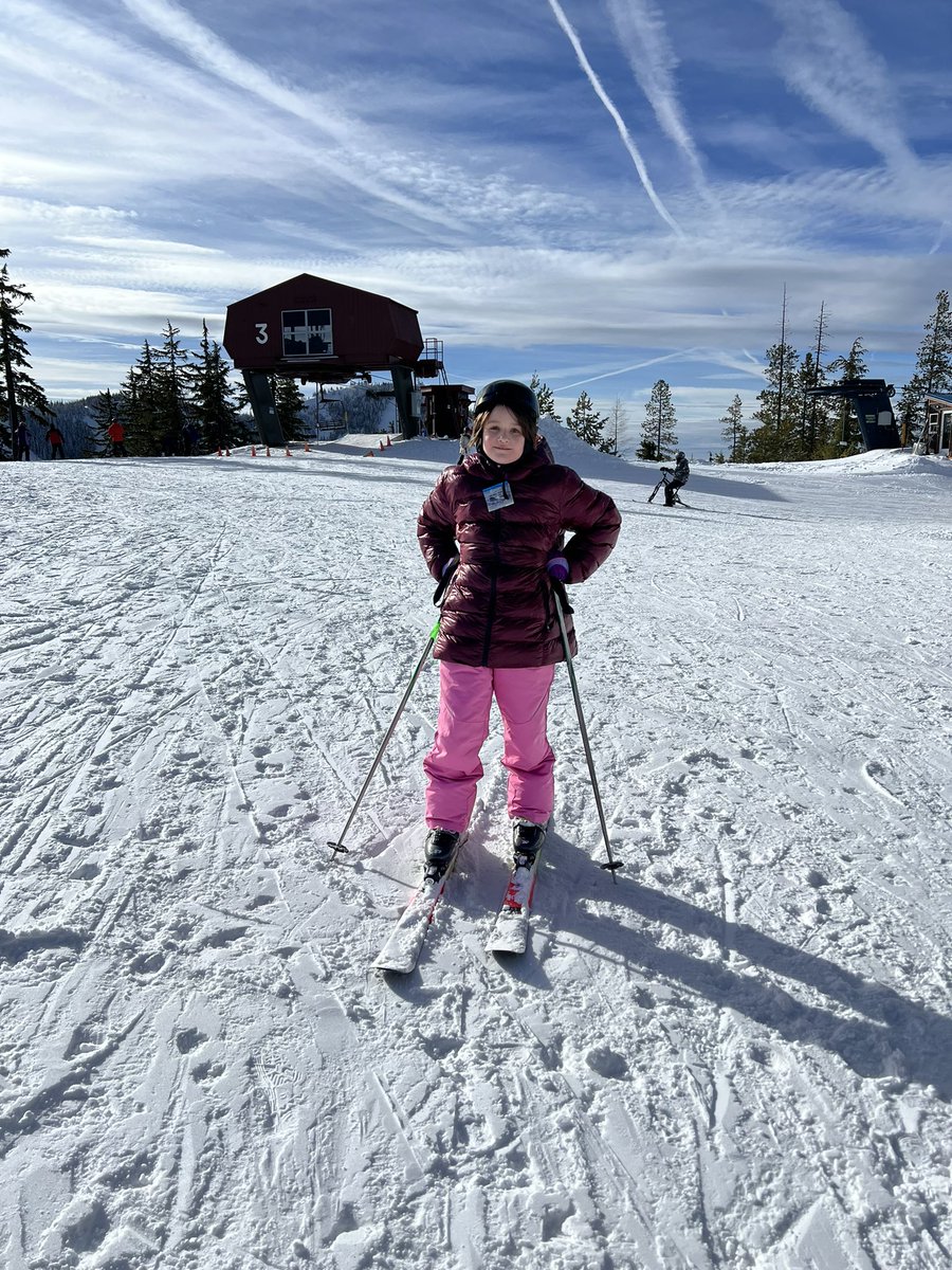 CurtBayer's tweet photo. Spent Thursday at Silver Mtn Ski Resort w 6th graders. Thanks to the 6th grade team, chaperones and kids for their efforts (and smiles). https://t.co/IM41KnOXLO