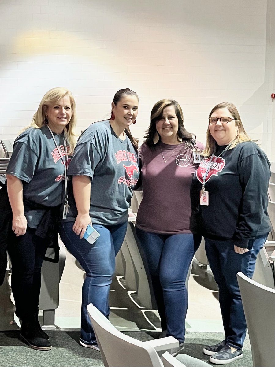 jcoreyeducates's tweet photo. A big shoutout to Ms. Bozman for her work in making this dream come to pass. Collaboration  is a powerful tool that helps to cultivate great ideas and experiences for students. https://t.co/WmbrEdvK02